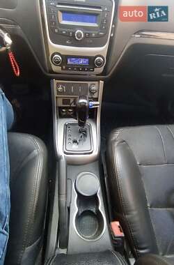 Хетчбек Geely Emgrand 7 (EC7) 2014 в 