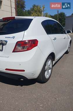Хетчбек Geely Emgrand 7 (EC7) 2014 в 