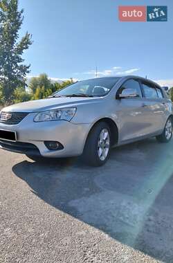 Хетчбек Geely Emgrand 7 (EC7) 2014 в 