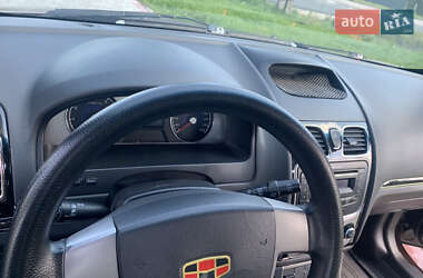 Седан Geely Emgrand 7 (EC7) 2012 в 
