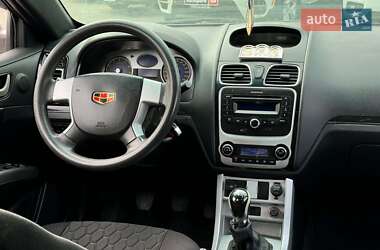 Седан Geely Emgrand 7 (EC7) 2012 в 