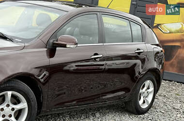 Хэтчбек Geely Emgrand 7 (EC7) 2013 в 