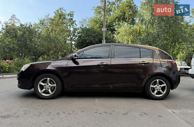 Хэтчбек Geely Emgrand 7 (EC7) 2014 в 