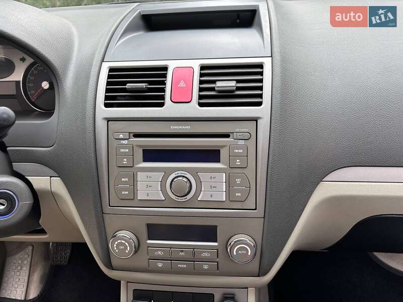 Седан Geely Emgrand 7 (EC7) 2011 в Киеве