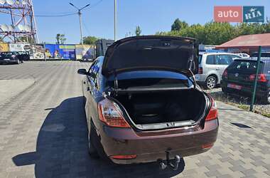 Седан Geely Emgrand 7 (EC7) 2014 в 