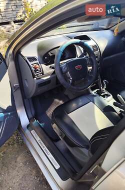 Седан Geely Emgrand 7 (EC7) 2013 в 