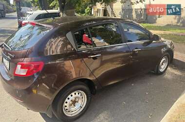 Хэтчбек Geely Emgrand 7 (EC7) 2013 в 