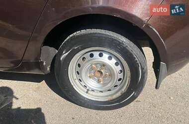 Хэтчбек Geely Emgrand 7 (EC7) 2013 в 
