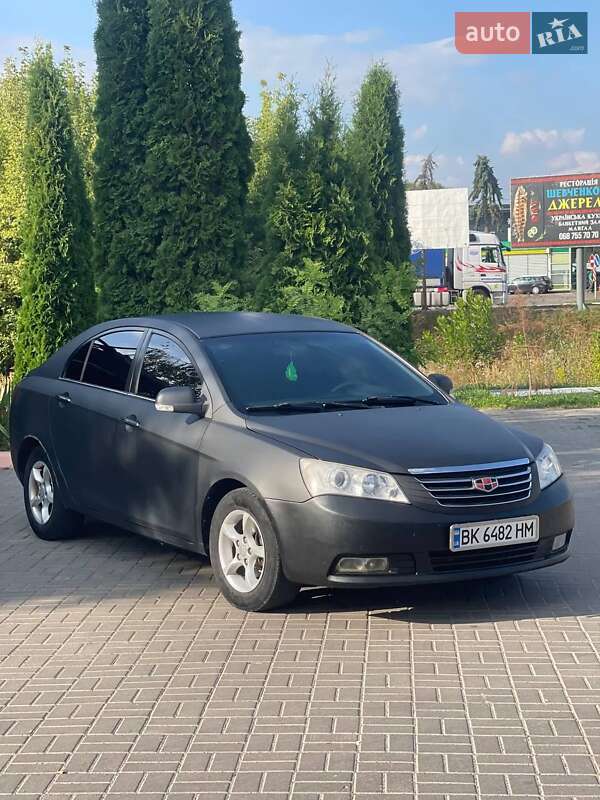 Седан Geely Emgrand 7 (EC7) 2012 в 