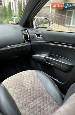 Седан Geely Emgrand 7 (EC7) 2014 в 