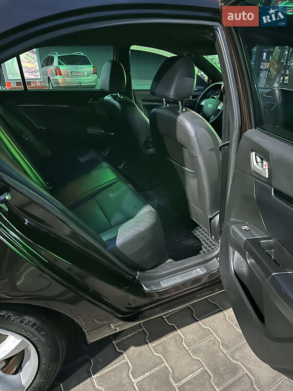 Седан Geely Emgrand 7 (EC7) 2014 в Кривому Розі