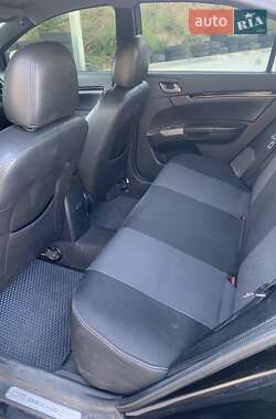 Седан Geely Emgrand 7 (EC7) 2012 в 