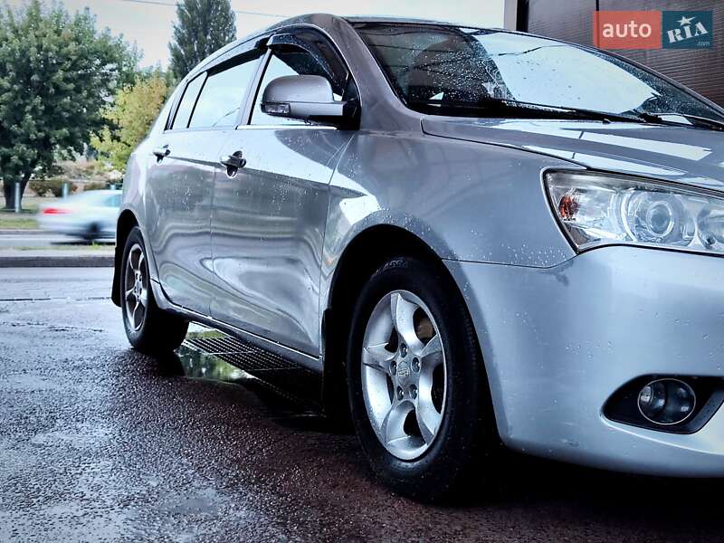 Хэтчбек Geely Emgrand 7 (EC7) 2011 в Киеве