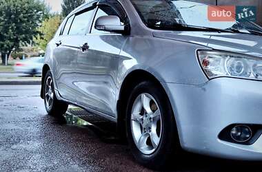 Хэтчбек Geely Emgrand 7 (EC7) 2011 в 