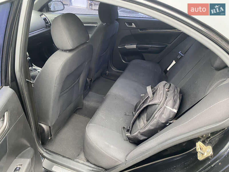 Седан Geely Emgrand 7 (EC7) 2013 в Смеле