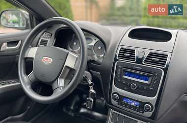 Хетчбек Geely Emgrand 7 (EC7) 2013 в 