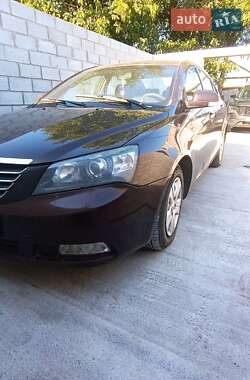 Седан Geely Emgrand 7 (EC7) 2013 в 