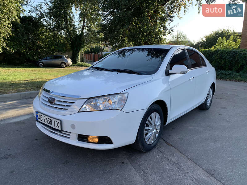 Седан Geely Emgrand 7 (EC7) 2013 в  фото Седан Geely Emgrand 7 (EC7) 2013 в