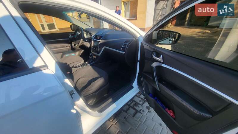 Седан Geely Emgrand 7 (EC7) 2017 в Нікополі