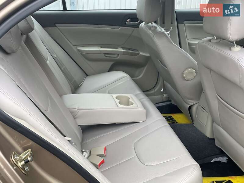 Седан Geely Emgrand 7 (EC7) 2012 в Києві