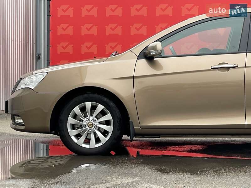 Седан Geely Emgrand 7 (EC7) 2012 в Києві