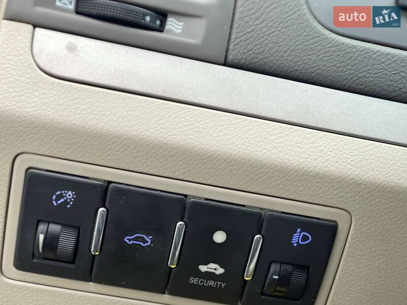 Седан Geely Emgrand 7 (EC7) 2012 в Києві