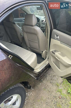 Седан Geely Emgrand 7 (EC7) 2011 в 