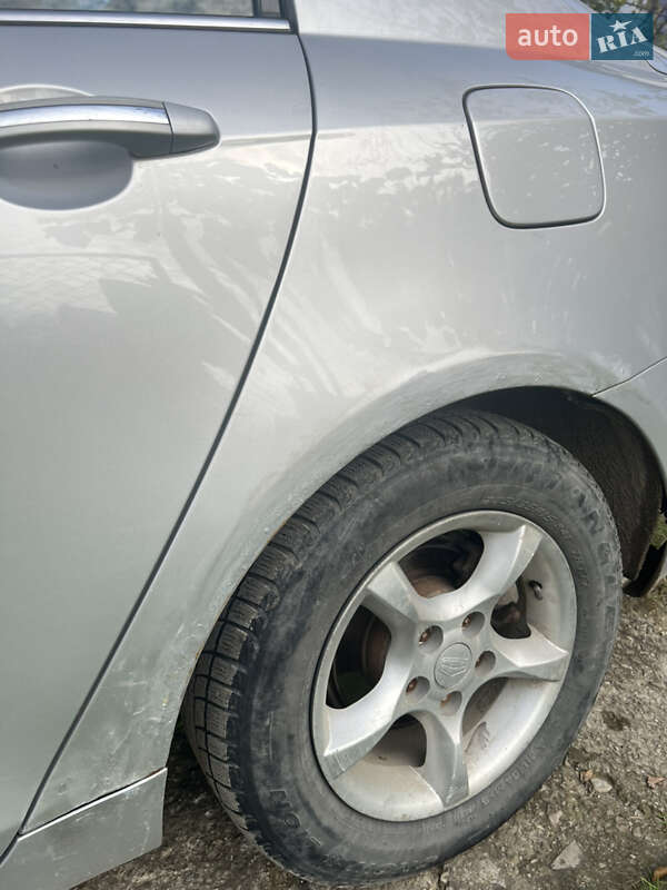 Хэтчбек Geely Emgrand 7 (EC7) 2014 в Бориславе