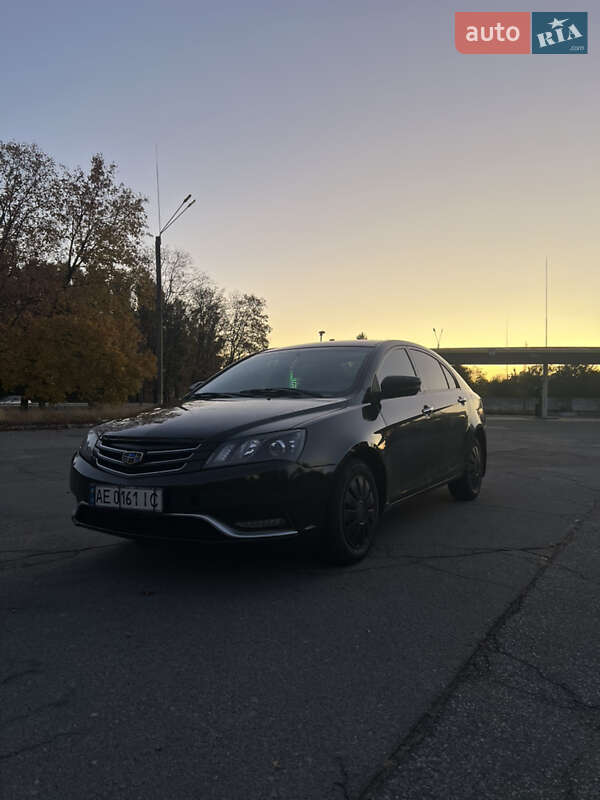Седан Geely Emgrand 7 (EC7) 2016 в Дніпрі