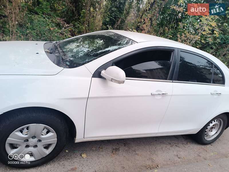 Седан Geely Emgrand 7 (EC7) 2013 в Києві