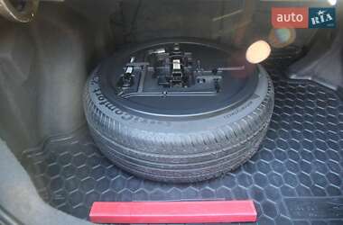 Седан Geely Emgrand 7 (EC7) 2011 в 