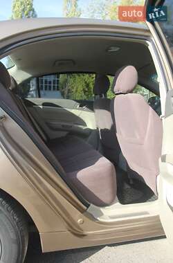 Седан Geely Emgrand 7 (EC7) 2011 в 