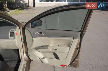 Седан Geely Emgrand 7 (EC7) 2011 в 