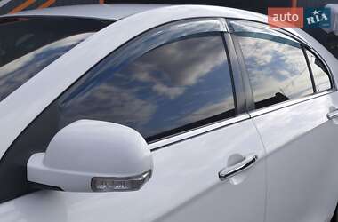 Седан Geely Emgrand 7 (EC7) 2012 в  фото 15 Седан Geely Emgrand 7 (EC7) 2012 в