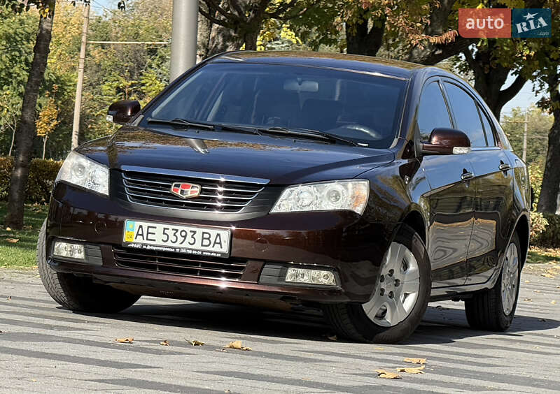 Седан Geely Emgrand 7 (EC7) 2012 в Дніпрі