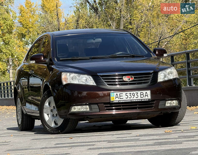 Седан Geely Emgrand 7 (EC7) 2012 в Дніпрі