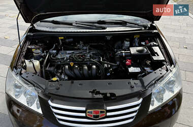 Седан Geely Emgrand 7 (EC7) 2012 в 