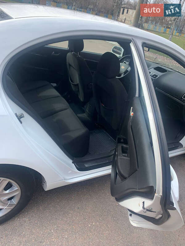 Седан Geely Emgrand 7 (EC7) 2015 в Киеве фото 11 Седан Geely Emgrand 7 (EC7) 2015 в Киеве