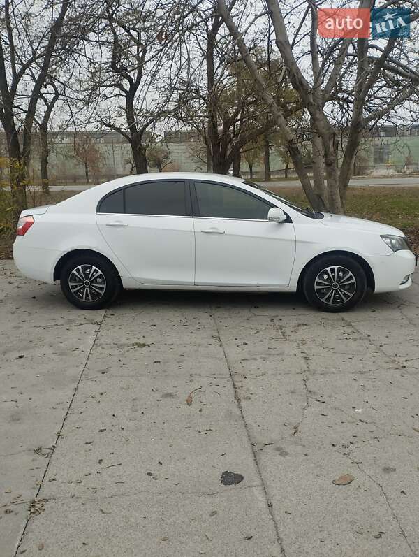 Седан Geely Emgrand 7 (EC7) 2014 в Никополе фото 5 Седан Geely Emgrand 7 (EC7) 2014 в Никополе