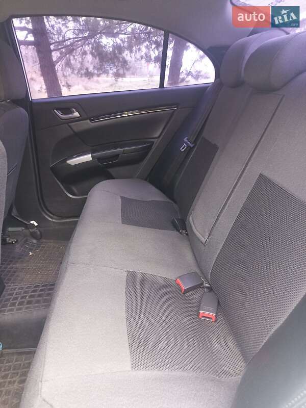 Седан Geely Emgrand 7 (EC7) 2013 в Киеве