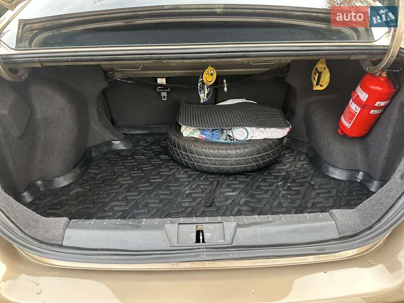 Седан Geely Emgrand 7 (EC7) 2013 в Києві