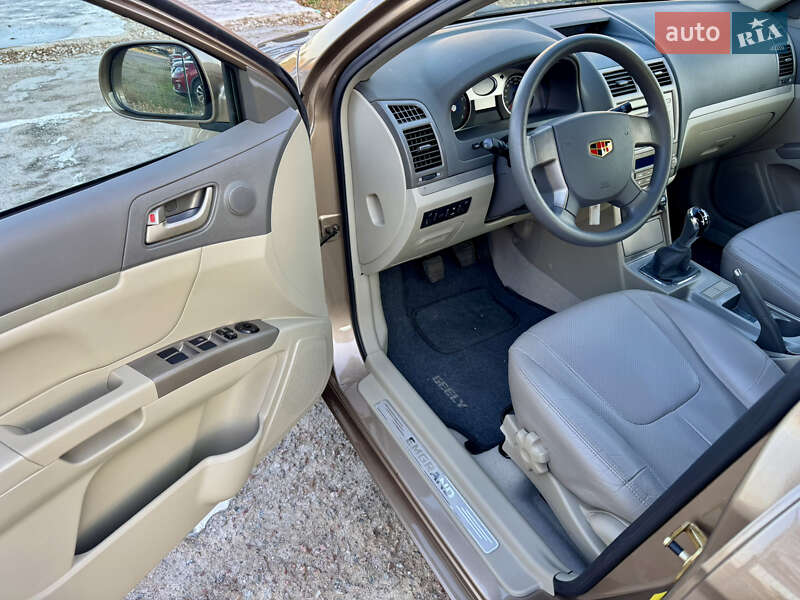 Седан Geely Emgrand 7 (EC7) 2012 в Киеве