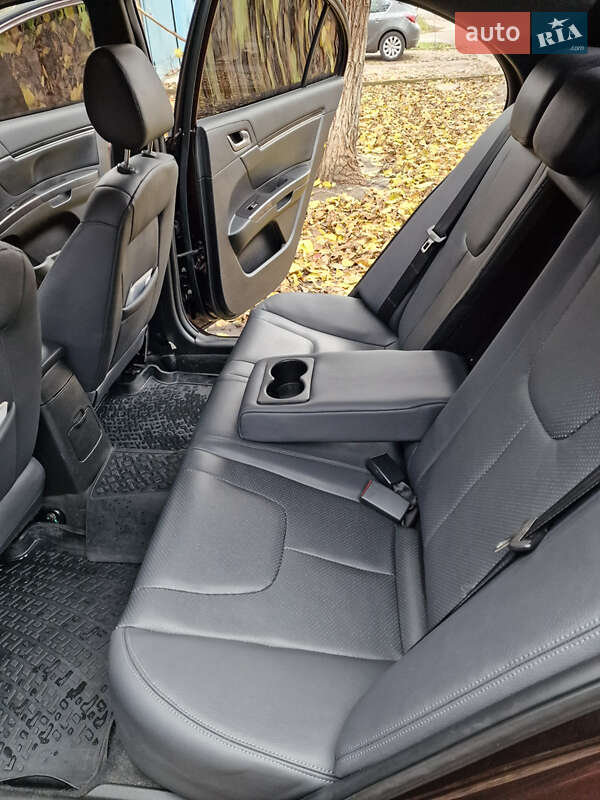 Седан Geely Emgrand 7 (EC7) 2013 в Одесі