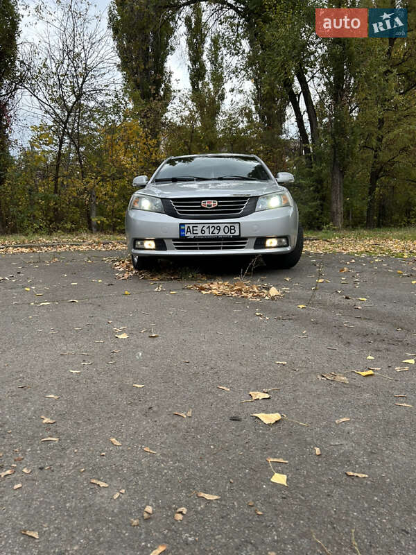 Седан Geely Emgrand 7 (EC7) 2013 в Кривом Роге