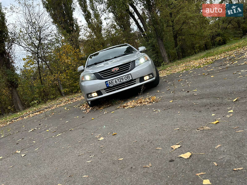 Седан Geely Emgrand 7 (EC7) 2013 в Кривом Роге