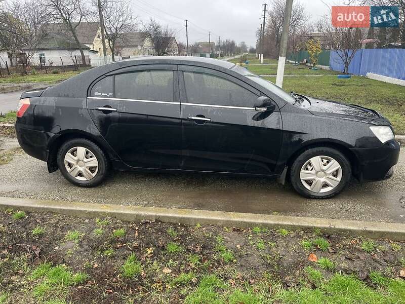 Седан Geely Emgrand 7 (EC7) 2012 в Кривом Роге
