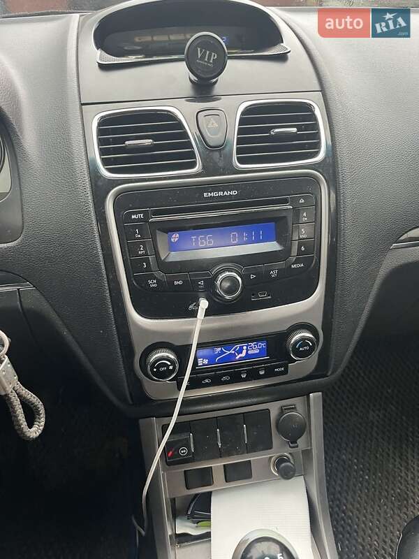 Седан Geely Emgrand 7 (EC7) 2012 в Кривом Роге