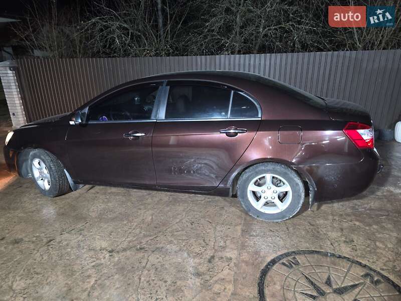 Седан Geely Emgrand 7 (EC7) 2013 в Ивано-Франковске