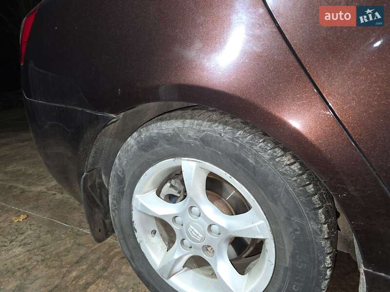 Седан Geely Emgrand 7 (EC7) 2013 в Ивано-Франковске