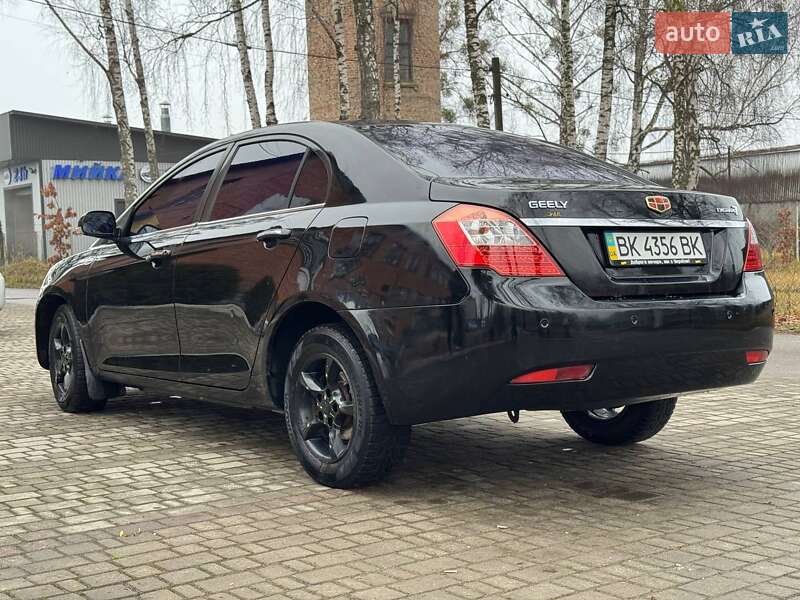 Седан Geely Emgrand 7 (EC7) 2014 в Клесовому